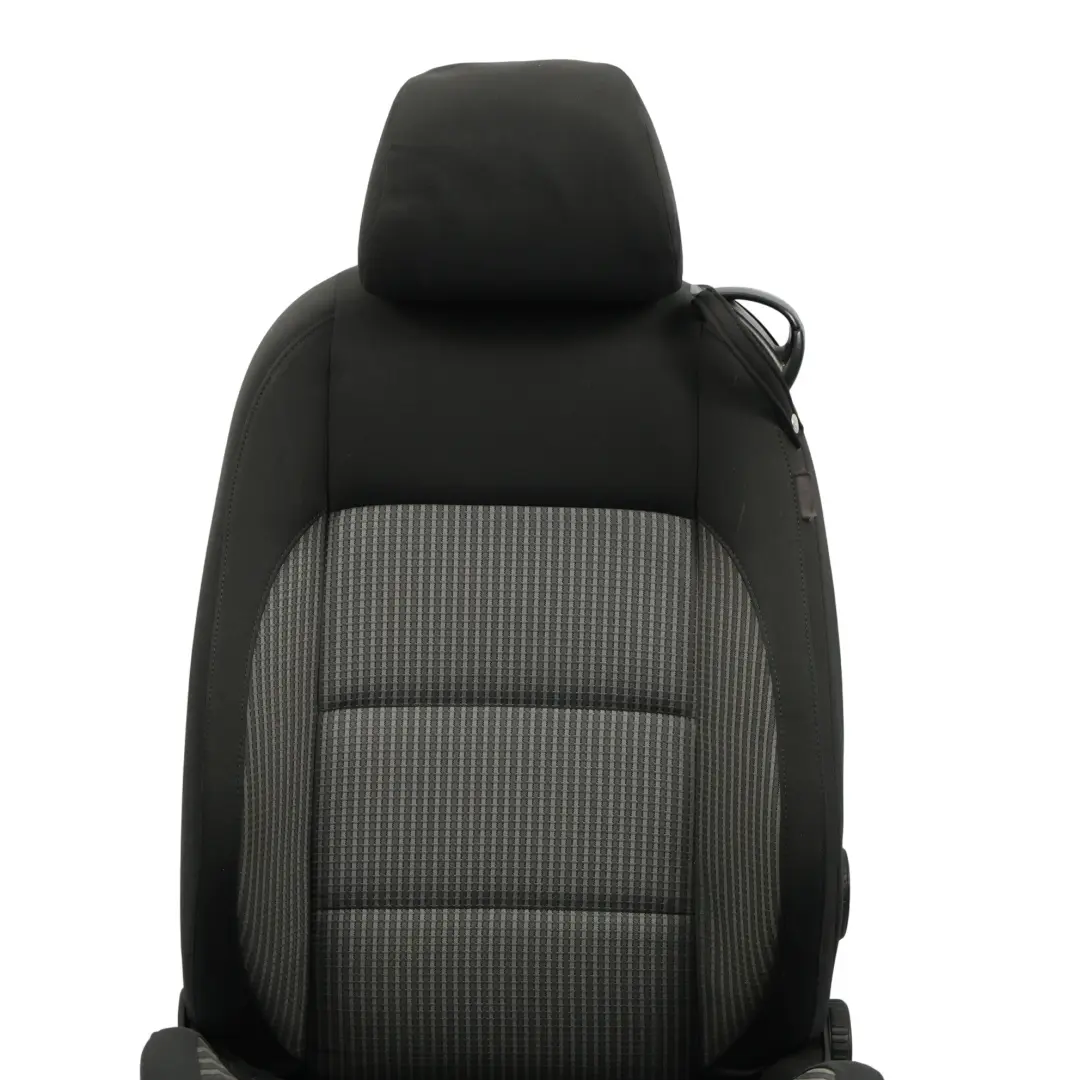 1F Fotel Przedni Lewy Przód Materiałowy Czarny do Volkswagen Eos o numerze 1Q0881805CD Volkswagen Eos 1F Fotel Przedni Lewy Przód Materiałowy Czarny - SKU 1Q0881805CD-1 - Numer Części 1Q0881805CD