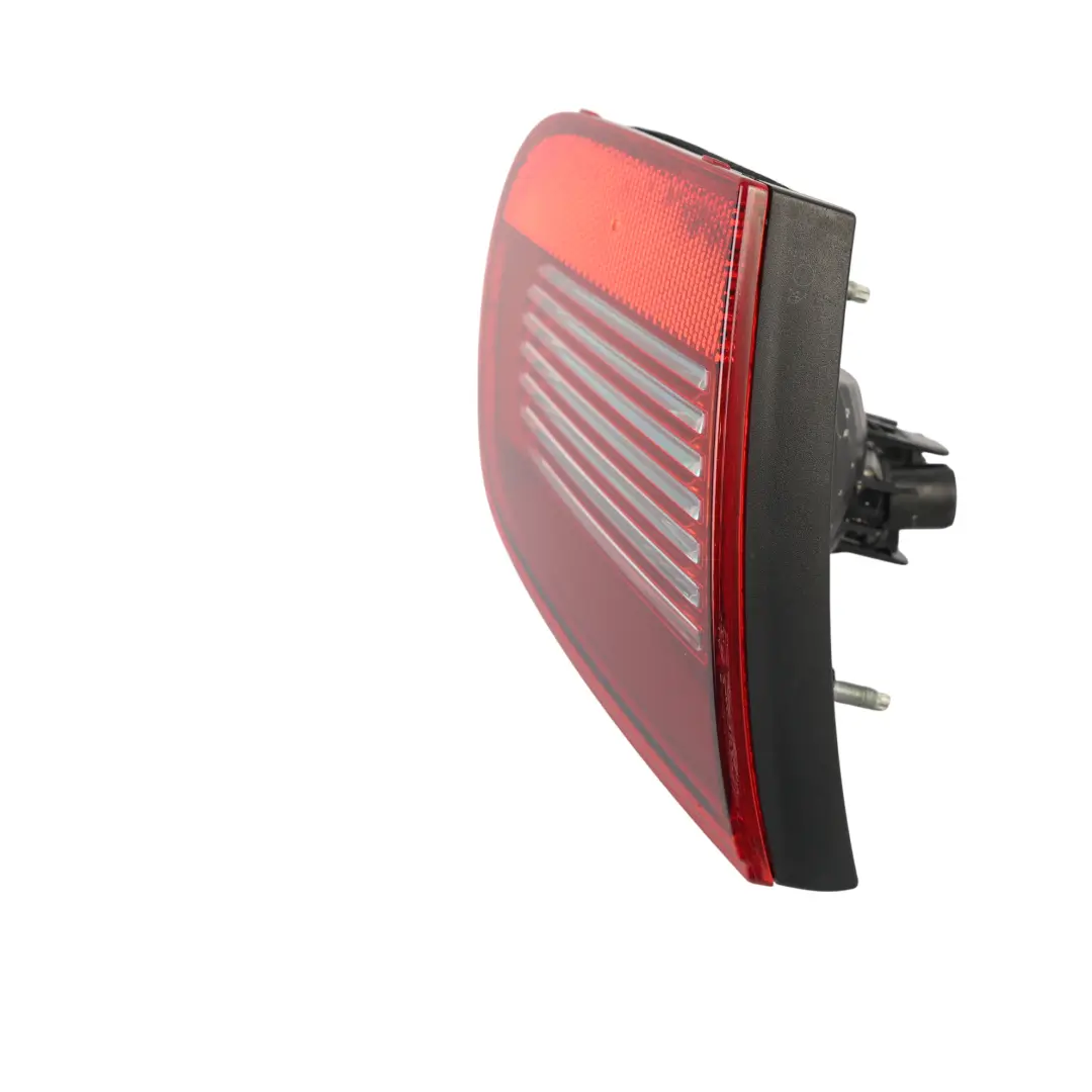 1F Luz Trasera Interior Izquierda para Volkswagen Eos con número de pieza 1Q0945093C Volkswagen Eos 1F Luz Trasera Interior Izquierda - SKU 1Q0945093C - Número de pieza 1Q0945093C