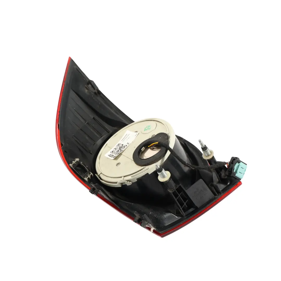 1F Luz Trasera Exterior Izquierda para Volkswagen Eos con número de pieza 1Q0945095K Volkswagen Eos 1F Luz Trasera Exterior Izquierda - SKU 1Q0945095K - Número de pieza 1Q0945095K