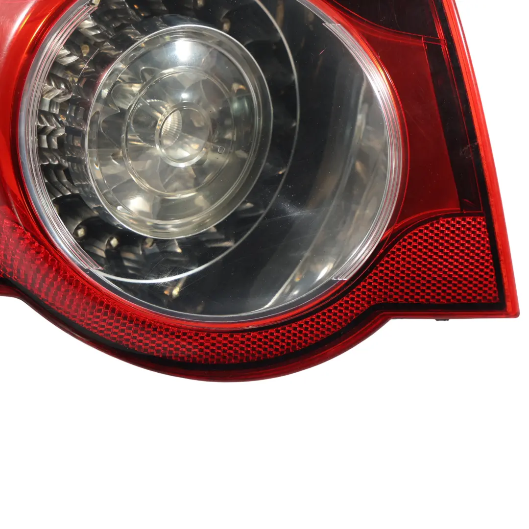 1F Zewnętrzna Lampa Tylna Lewa do Volkswagen Eos o numerze 1Q0945095K Volkswagen Eos 1F Zewnętrzna Lampa Tylna Lewa - SKU 1Q0945095K - Numer Części 1Q0945095K