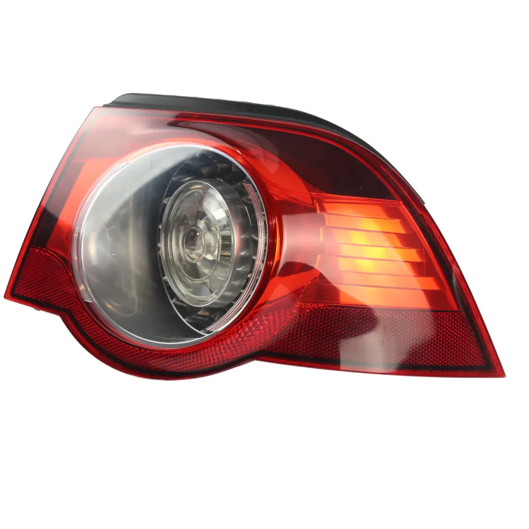 1F Luz Trasera Exterior Derecha para Volkswagen Eos con número de pieza 1Q0945096K Volkswagen Eos 1F Luz Trasera Exterior Derecha - SKU 1Q0945096K - Número de pieza 1Q0945096K