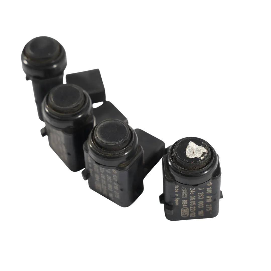 1F Set Sensori PDC Anteriore Posteriore Nero Perla C9X per Volkswagen Eos con numero di parte 1U0919275 Volkswagen Eos 1F Set Sensori PDC Anteriore Posteriore Nero Perla C9X - SKU 1U0919275-DBL - Numero di parte 1U0919275