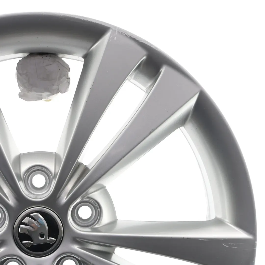 Skoda Octavia RS Mk2 Jante Alliage Argentée 18" 7,5J ET:51 - SKU 1Z0601025AD-2 - Numéro de pièce 1Z0601025AD