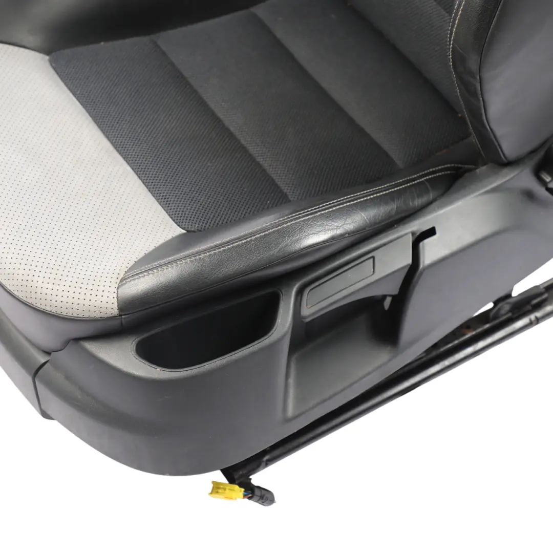 1Z VRS Front Seat Interior Heated Left N/S Spacer Black to Skoda Octavia with Part number 1Z0881805RQ Skoda Octavia 1Z VRS Front Seat Interior Heated Left N/S Spacer Black - SKU 1Z0881805RQ-1 - Part number 1Z0881805RQ