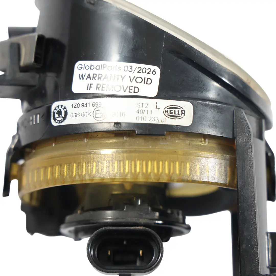 Skoda Octavia 1Z Przednia Lampa Przeciwmgłowa Zderzaka Lewa - SKU 1Z0941699D-1 - Numer Części 1Z0941699D