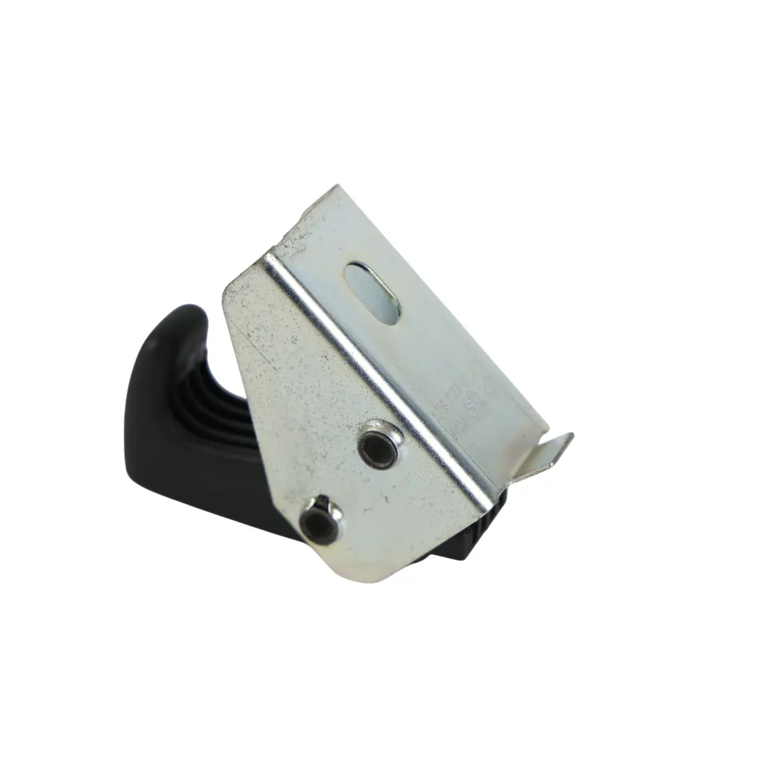 Gancio Fissaggio Bagagliaio per Skoda Octavia 5E Yeti Fabia con numero di parte 1Z9867615D Skoda Octavia 5E Yeti Fabia Gancio Fissaggio Bagagliaio - SKU 1Z9867615D - Numero di parte 1Z9867615D
