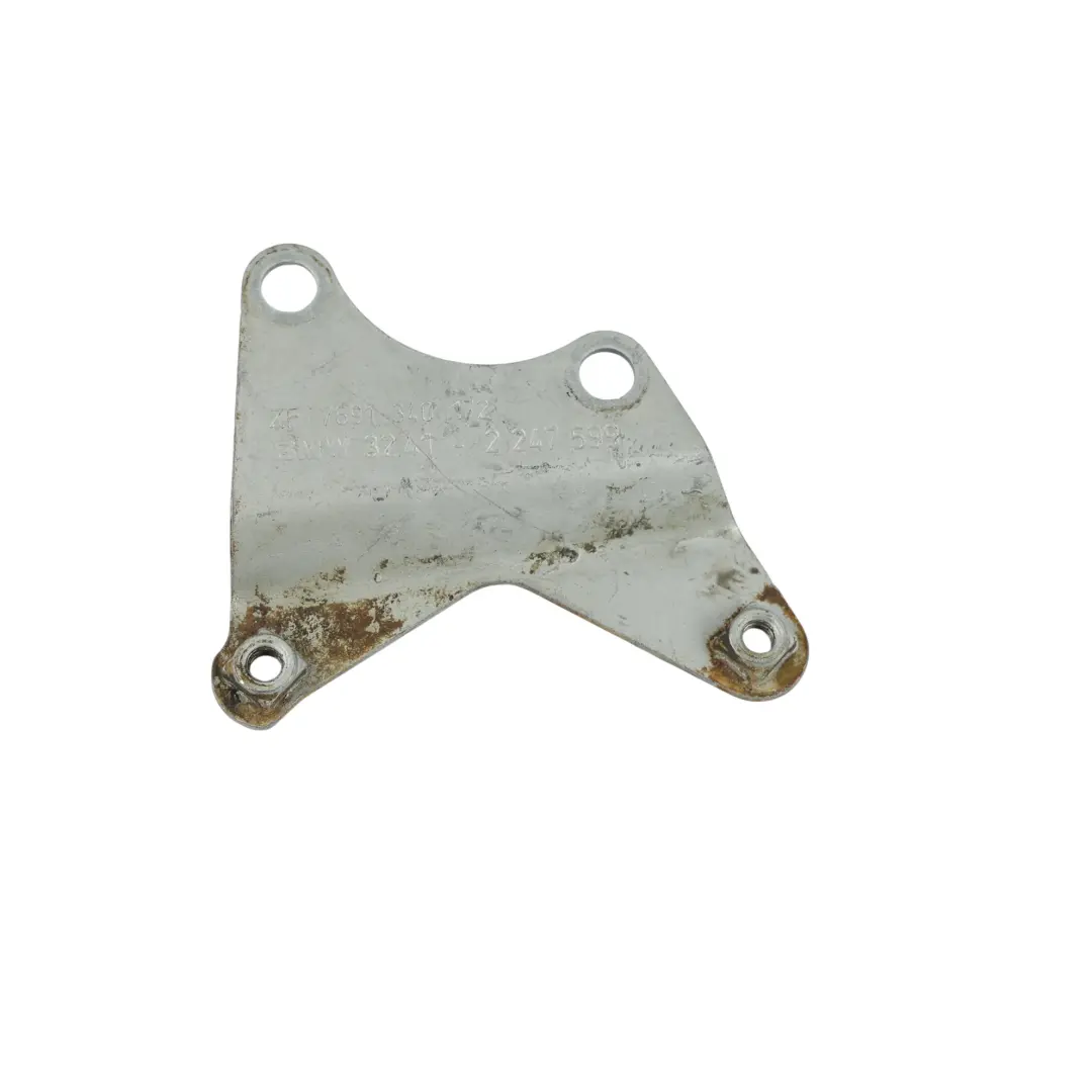 Soporte Cubierta Bomba Dirección Asistida Trasera para BMW E38 E39 E46 E53 con número de pieza 2247599 BMW E38 E39 E46 E53 Soporte Cubierta Bomba Dirección Asistida Trasera - SKU 2247599 - Número de pieza 2247599