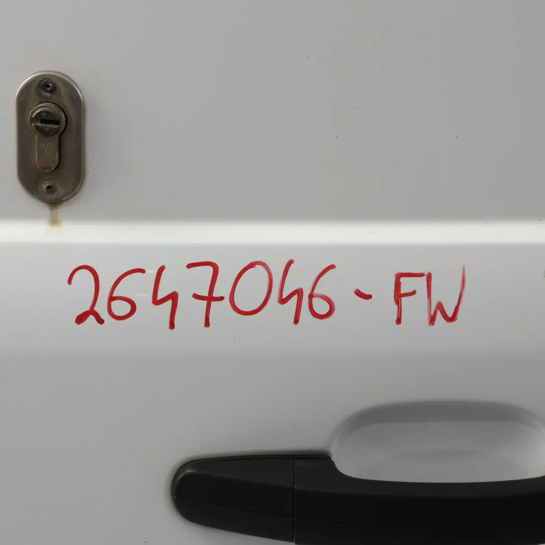 Tylne Drzwi Prawe Klapa Bagażnika Frozen White - Z2 do Ford Transit Connect o numerze 2647046-FW Ford Transit Connect Tylne Drzwi Prawe Klapa Bagażnika Frozen White - Z2 - SKU 2647046-FW - Numer Części 2647046-FW