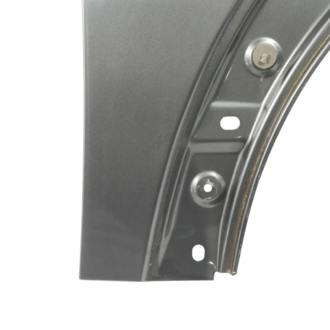 Pannello Laterale Anteriore Destro Parafango Scuro per Mini R55 R56 R57 R58 R59 con numero di parte 2754726 Mini R55 R56 R57 R58 R59 Pannello Laterale Anteriore Destro Parafango Scuro - SKU 2754726-DS8 - Numero di parte 2754726