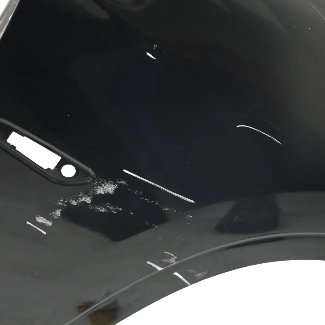Panel de Ala Delantero Derecho Black Sapphire Metallic - 475 para BMW X1 E84 con número de pieza 2993156 BMW X1 E84 Panel de Ala Delantero Derecho Black Sapphire Metallic - 475 - SKU 2993156-BS1 - Número de pieza 2993156