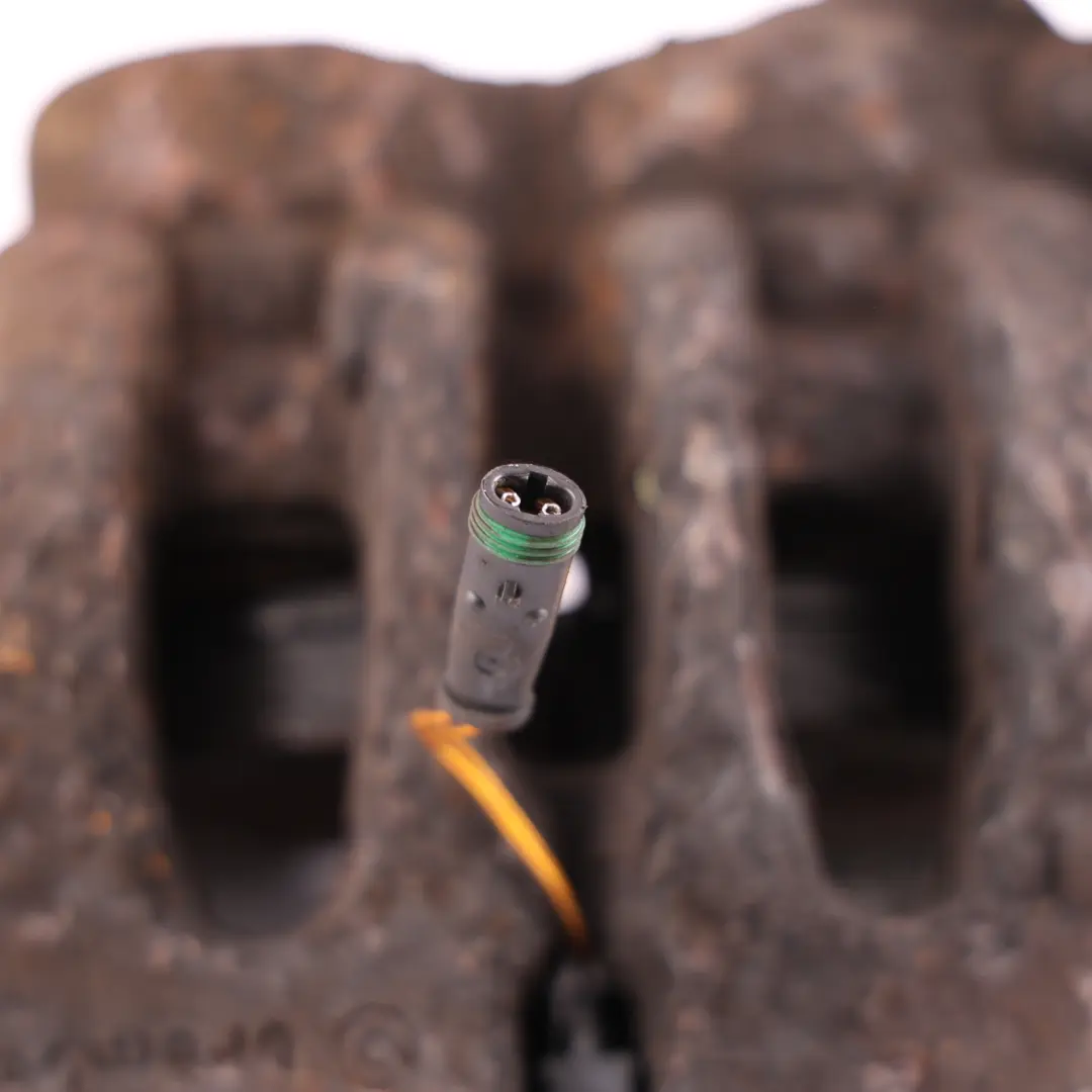 Brake Caliper Housing Front Right O/S to Volkswagen Crafter 2E with Part number 2E0615106B Volkswagen Crafter 2E Brake Caliper Housing Front Right O/S - SKU 2E0615106B - Part number 2E0615106B