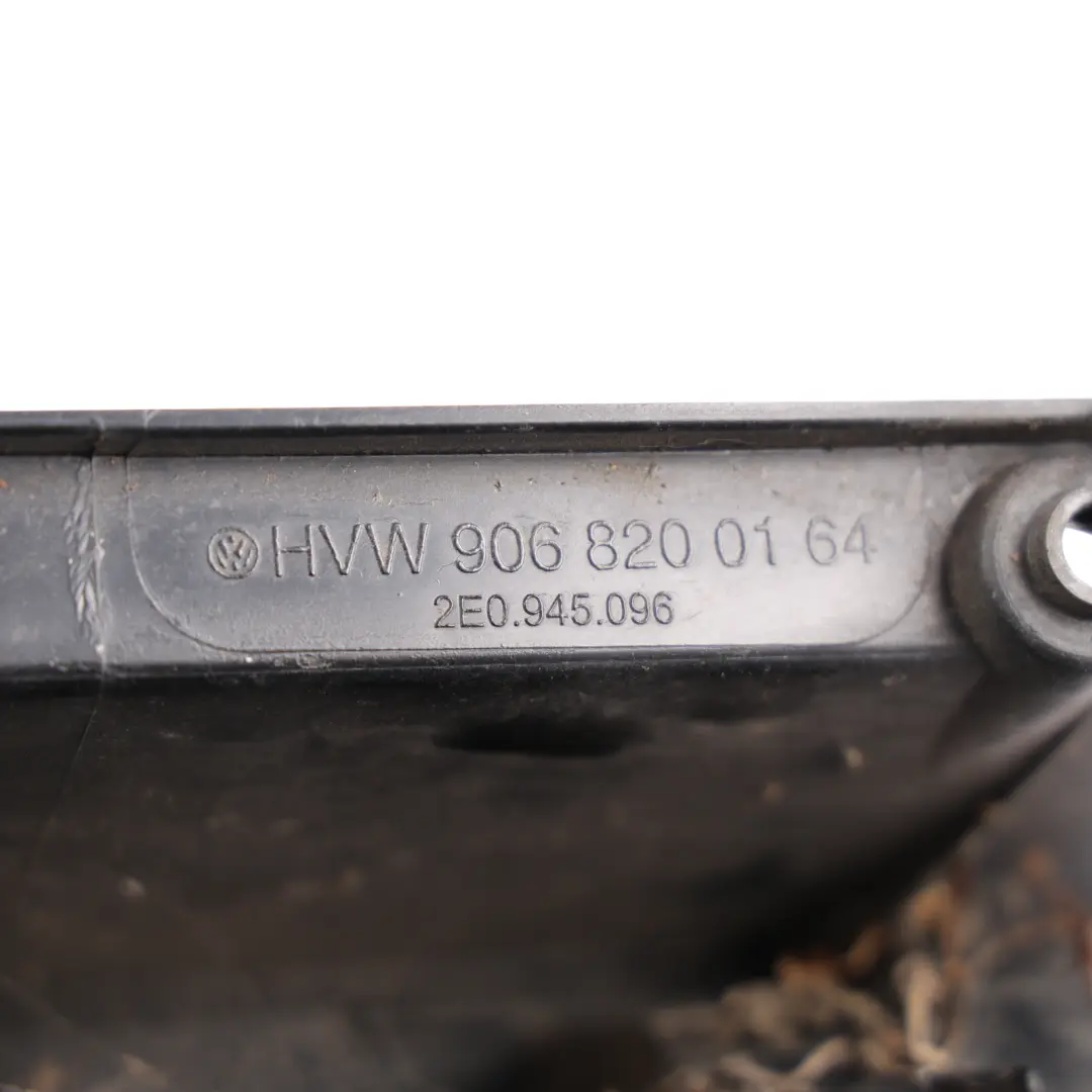 Lamp Right O/S Tail Light Side Panel to VW Volkswagen Crafter 1 Rear with Part number 2E0945096 VW Volkswagen Crafter 1 Rear Lamp Right O/S Tail Light Side Panel - SKU 2E0945096 - Part number 2E0945096