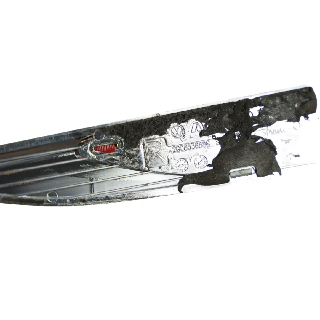 Volkswagen Polo Mk6 GTI Emblemat Błotnika Prawy - SKU 2G0853688C - Numer Części 2G0853688C