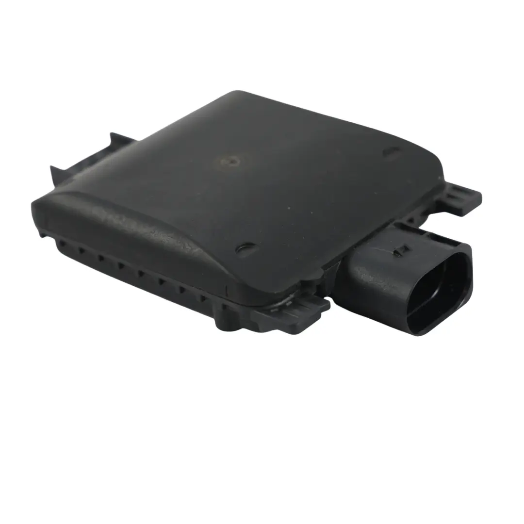 Mk8 Módulo Asistente Cambio Carril Izquierdo para Skoda Volkswagen Golf con número de pieza 2Q0907685J Skoda Volkswagen Golf Mk8 Módulo Asistente Cambio Carril Izquierdo - SKU 2Q0907685J - Número de pieza 2Q0907685J