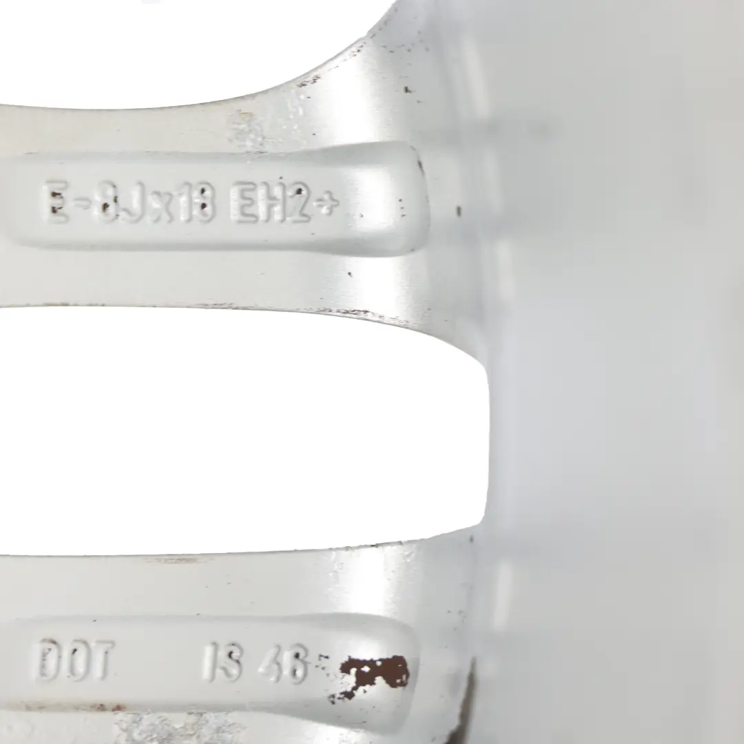 Silber Alu Felge Alufelge 18" Doppelspeiche 205 8J ET:46 für BMW X3 er E83 mit Teilenummer 3417394 BMW X3 er E83 Silber Alu Felge Alufelge 18" Doppelspeiche 205 8J ET:46 - SKU 3417394-3 - Teilenummer 3417394