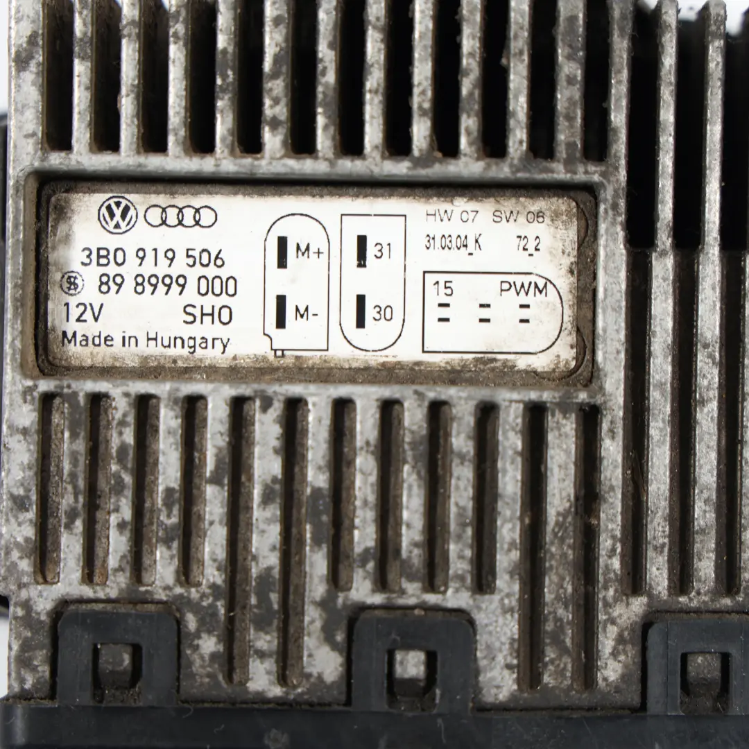 Radiator Fan Control Unit Module Relay to Volkswagen VW Transporter T5 with Part number 3B0919506 Volkswagen VW Transporter T5 Radiator Fan Control Unit Module Relay - SKU 3B0919506 - Part number 3B0919506