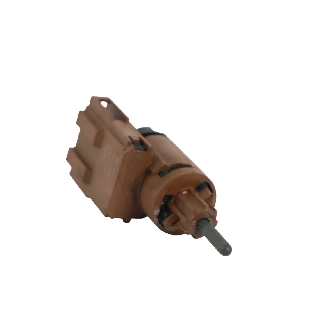 Audi A4 B6 Skoda Fabia MK1 VW Golf MK5 Interruptor Luz Freno - SKU 3B0945511B - Número de pieza 3B0945511B