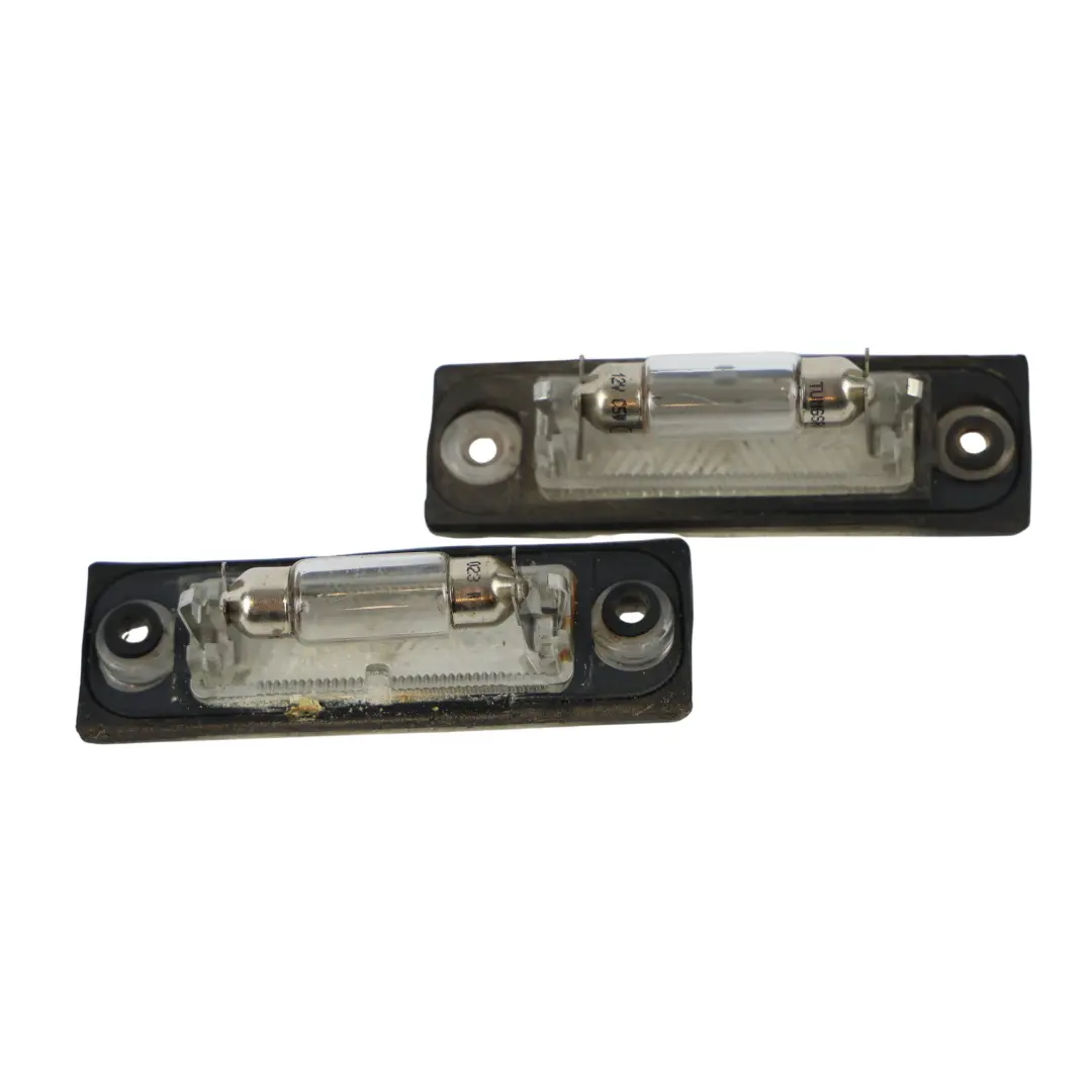 Hinten Kennzeichen Beleuchtung für Volkswagen Passat B6 Transporter T5 mit Teilenummer 3B5943021E Volkswagen Passat B6 Transporter T5 Hinten Kennzeichen Beleuchtung - SKU 3B5943021E - Teilenummer 3B5943021E