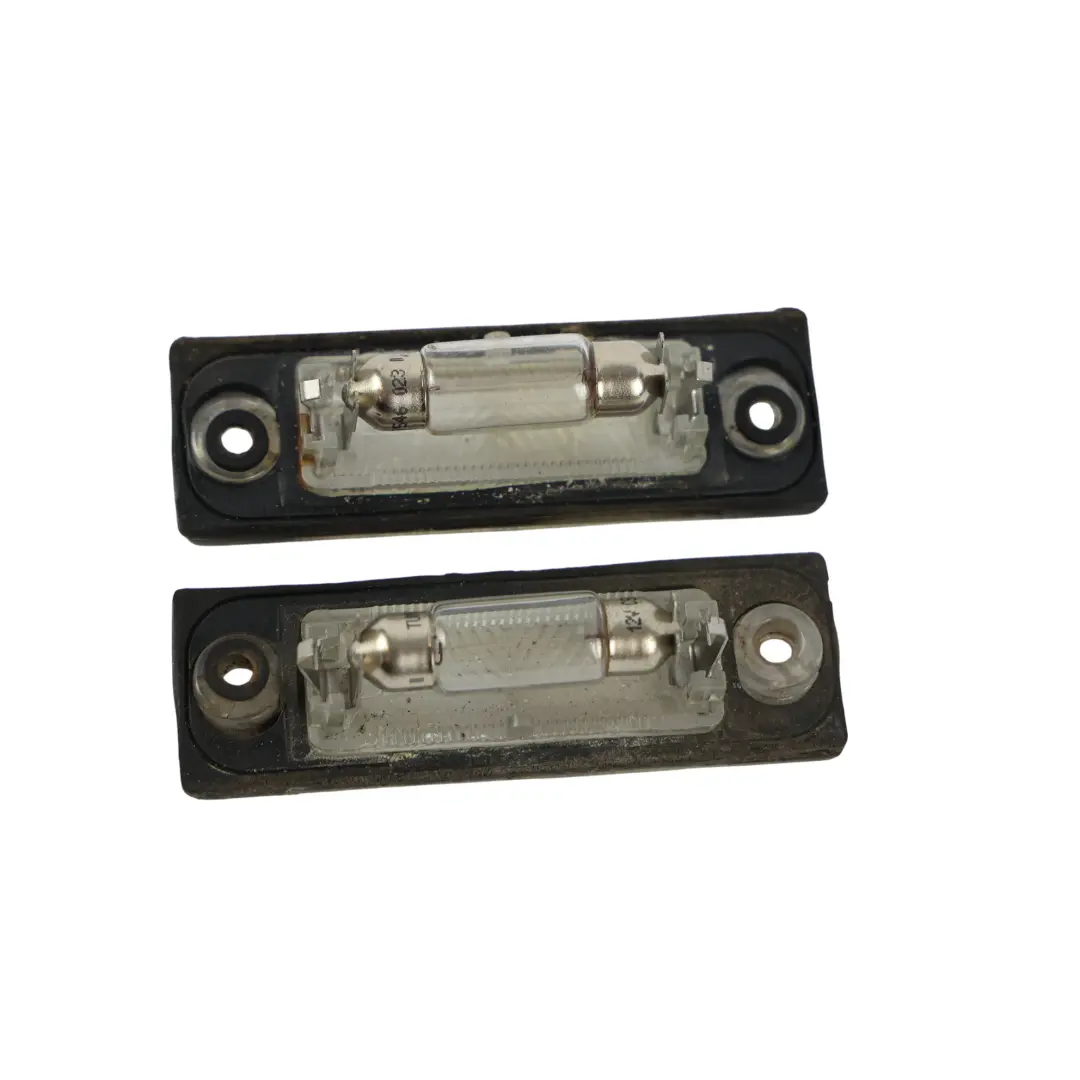 Volkswagen Passat B6 Transporter T5 Luces Matrícula Traseras - SKU 3B5943021E - Número de pieza 3B5943021E