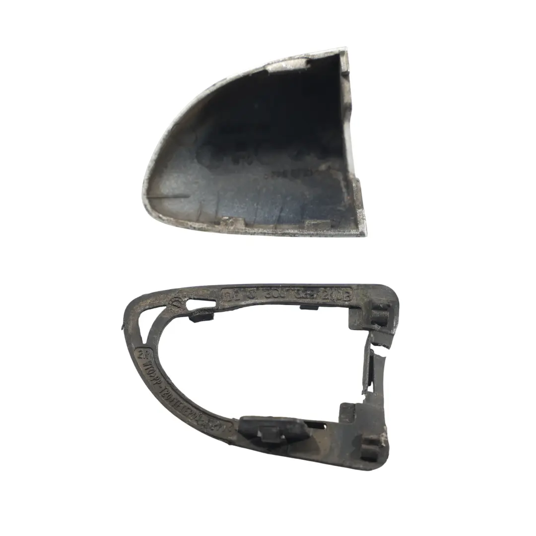 Zaślepka Klamki Przedni Tylny Prawy Srebrny Reflex do VW Passat CC o numerze 3C0837880 VW Passat CC Zaślepka Klamki Przedni Tylny Prawy Srebrny Reflex - SKU 3C0837880-RES - Numer Części 3C0837880