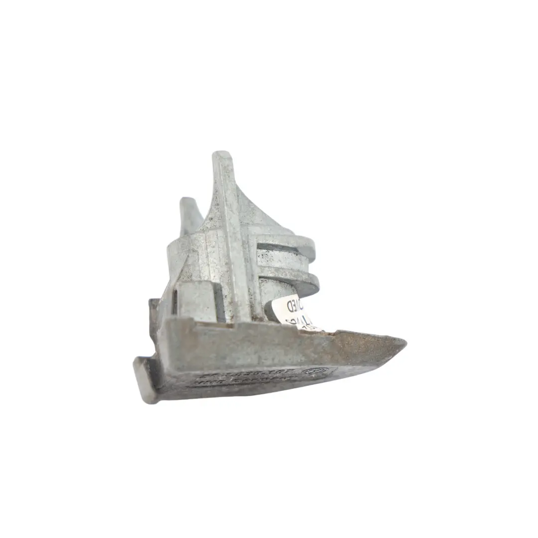 Staffa Maniglia Porta Posteriore Sinistra per Volkswagen Passat CC con numero di parte 3C0839167 Volkswagen Passat CC Staffa Maniglia Porta Posteriore Sinistra - SKU 3C0839167 - Numero di parte 3C0839167