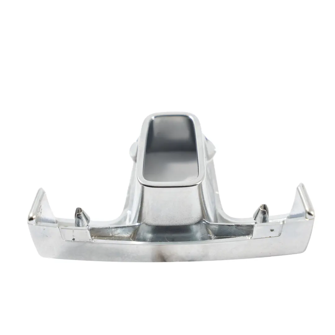 Cubierta Inferior Volante Plata para Volkswagen Golf Mk7 Passat CC con número de pieza 3C8419685D Volkswagen Golf Mk7 Passat CC Cubierta Inferior Volante Plata - SKU 3C8419685D - Número de pieza 3C8419685D