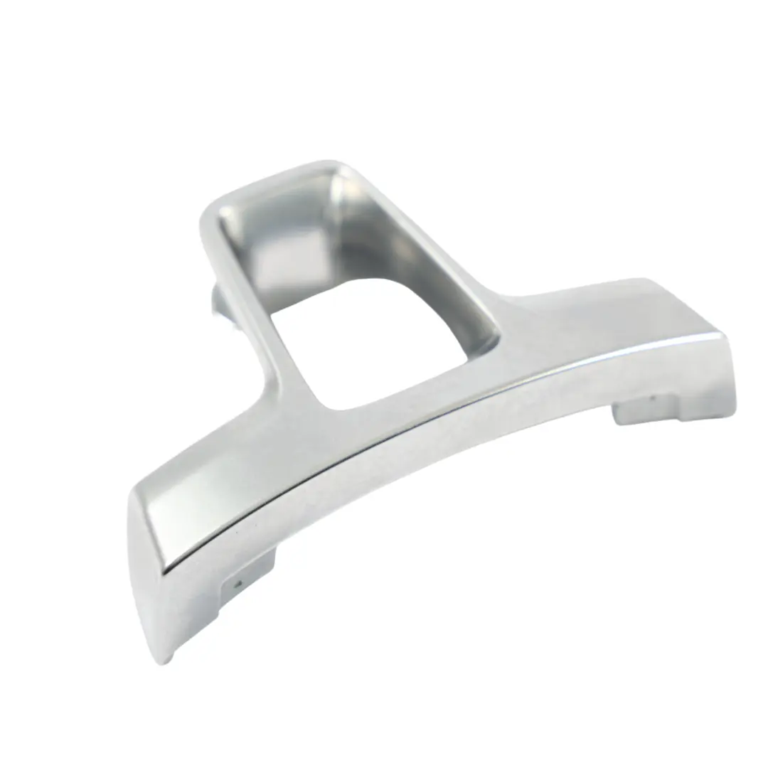 Cubierta Inferior Volante Plata para Volkswagen Golf Mk7 Passat CC con número de pieza 3C8419685D Volkswagen Golf Mk7 Passat CC Cubierta Inferior Volante Plata - SKU 3C8419685D - Número de pieza 3C8419685D