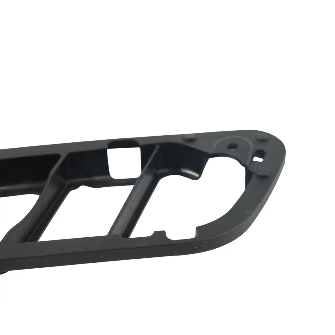 Soporte Tirador Puerta Interior Izquierdo para Volkswagen Passat CC B7 con número de pieza 3C8837197 Volkswagen Passat CC B7 Soporte Tirador Puerta Interior Izquierdo - SKU 3C8837197 - Número de pieza 3C8837197