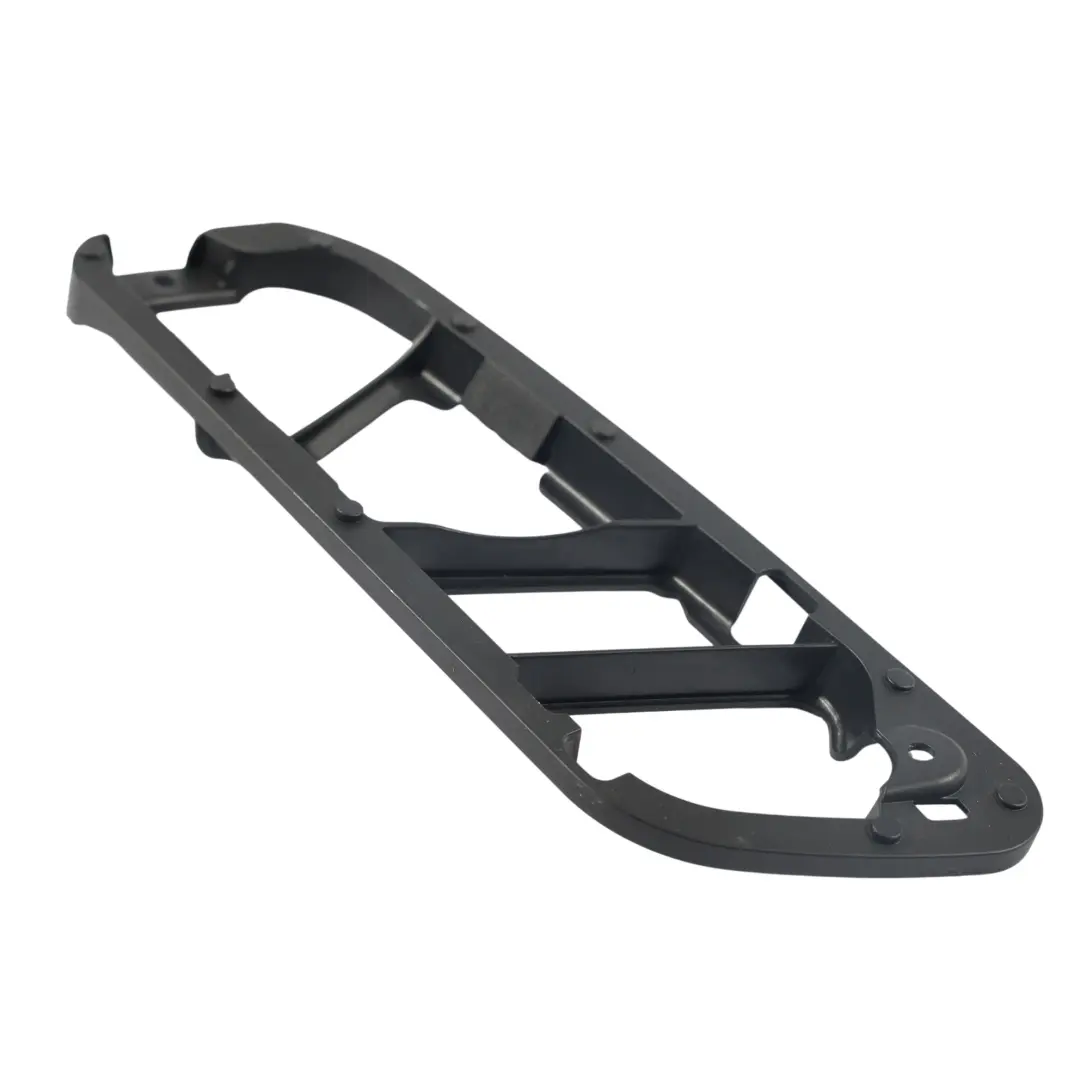 Soporte Tirador Puerta Interior Izquierdo para Volkswagen Passat CC B7 con número de pieza 3C8837197 Volkswagen Passat CC B7 Soporte Tirador Puerta Interior Izquierdo - SKU 3C8837197 - Número de pieza 3C8837197