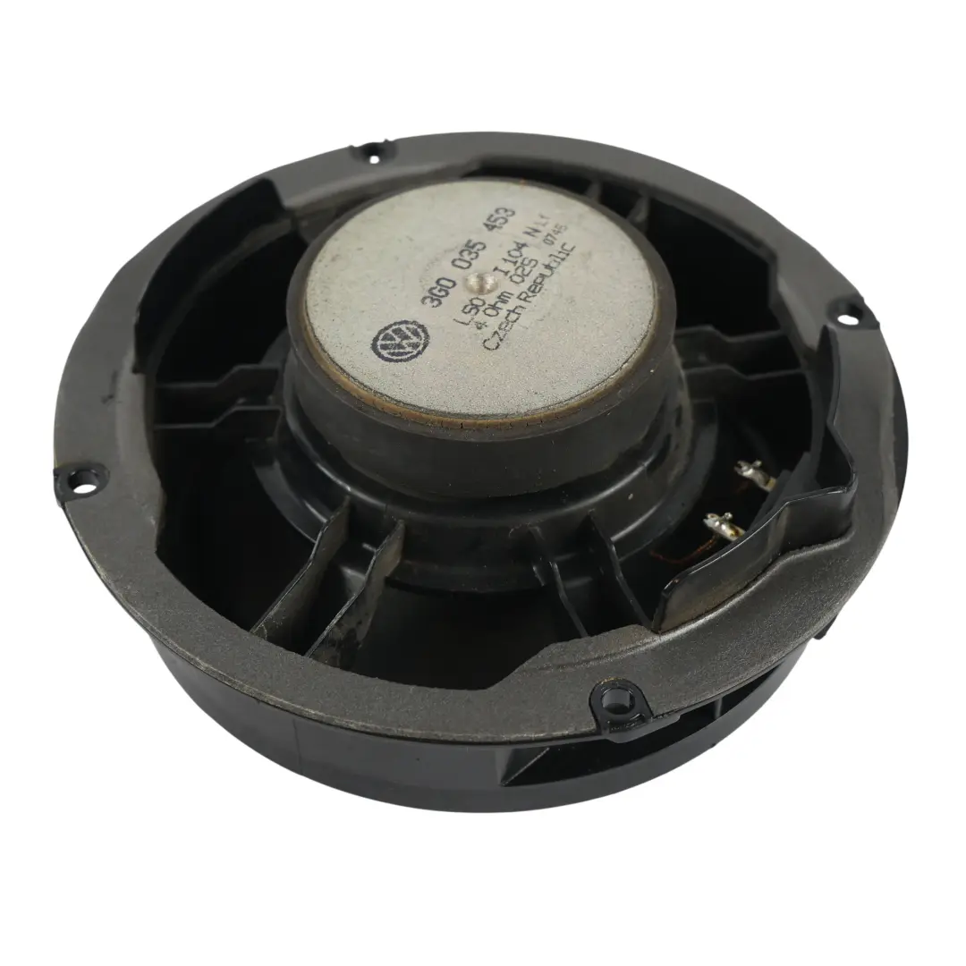 Altavoz Puerta Trasero Izquierdo Derecho para Volkswagen Passat B8 con número de pieza 3G0035453 Volkswagen Passat B8 Altavoz Puerta Trasero Izquierdo Derecho - SKU 3G0035453 - Número de pieza 3G0035453