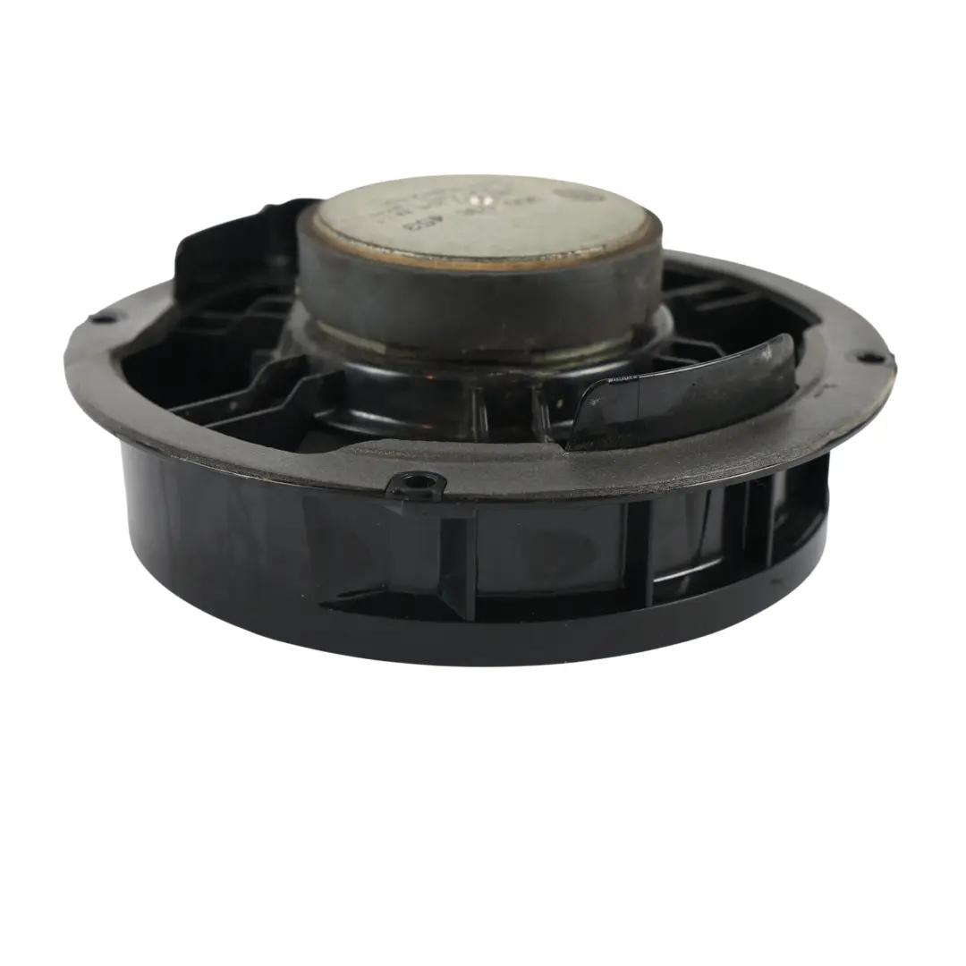 Altavoz Puerta Trasero Izquierdo Derecho para Volkswagen Passat B8 con número de pieza 3G0035453 Volkswagen Passat B8 Altavoz Puerta Trasero Izquierdo Derecho - SKU 3G0035453 - Número de pieza 3G0035453