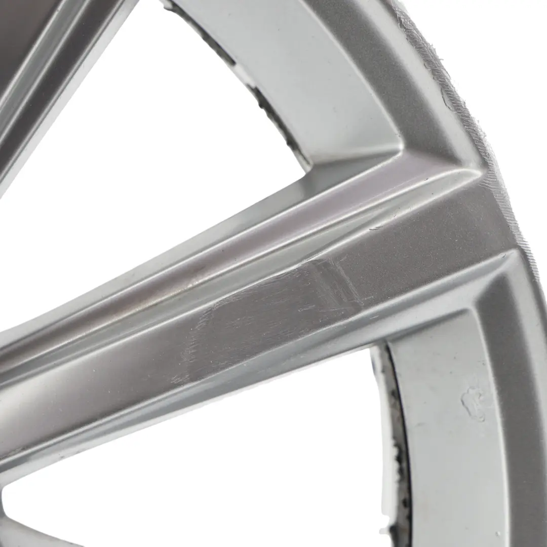 17" Jante Alliage Argent 7.0J ET40 5X112 pour Volkswagen Passat B8 à propos du numéro de pièce 3G0601025D Volkswagen Passat B8 17" Jante Alliage Argent 7.0J ET40 5X112 - SKU 3G0601025D-1 - Numéro de pièce 3G0601025D