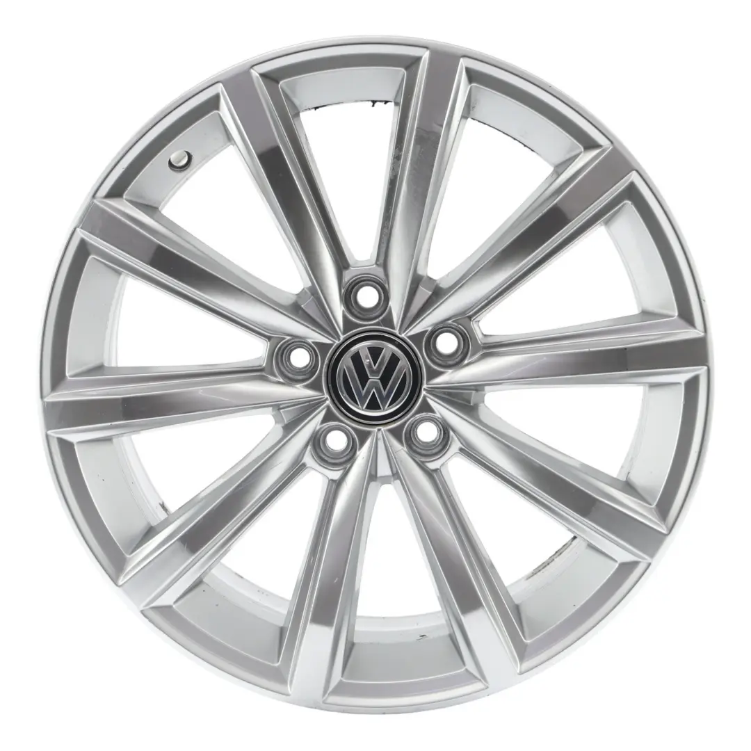 Cerchio Lega Argento 17" 7.0J ET:40 5X112 per Volkswagen Passat B8 con numero di parte 3G0601025D Volkswagen Passat B8 Cerchio Lega Argento 17" 7.0J ET:40 5X112 - SKU 3G0601025D-2 - Numero di parte 3G0601025D
