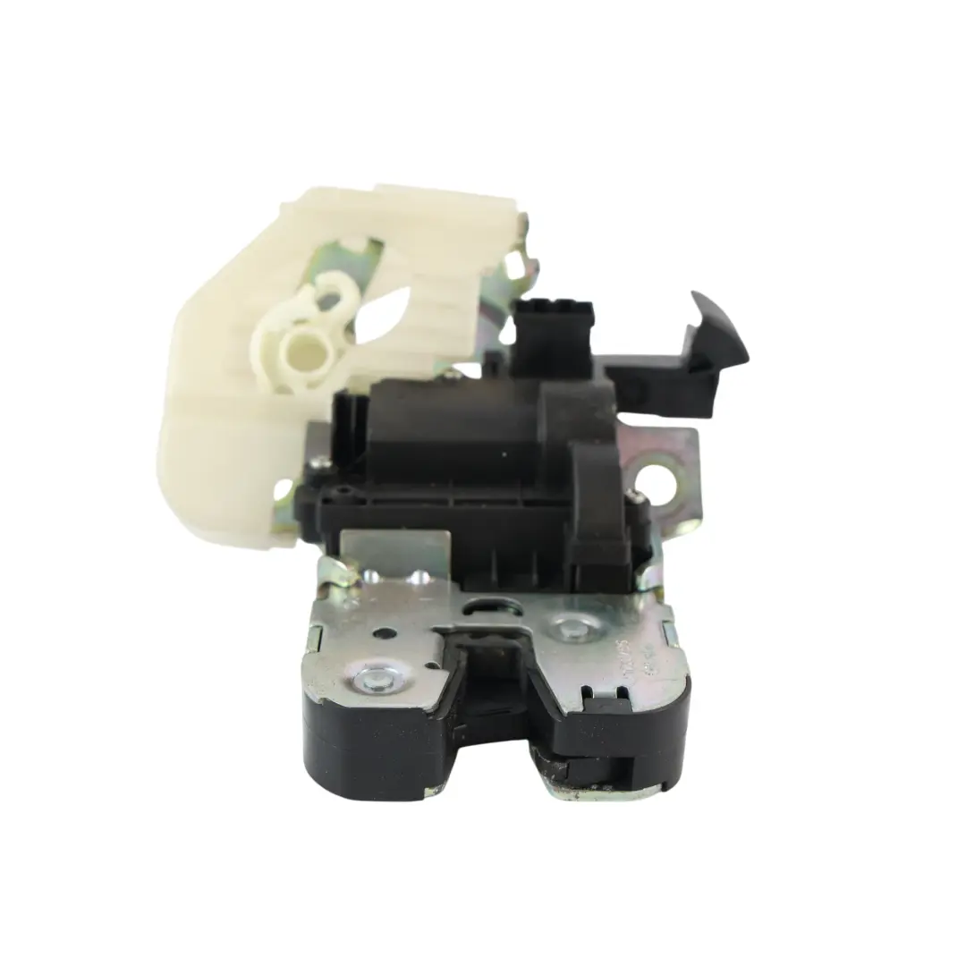 Berline Coffre Couvercle Hayon Serrure Loquet pour Volkswagen Passat B8 à propos du numéro de pièce 3G0827503C Volkswagen Passat B8 Berline Coffre Couvercle Hayon Serrure Loquet - SKU 3G0827503C - Numéro de pièce 3G0827503C