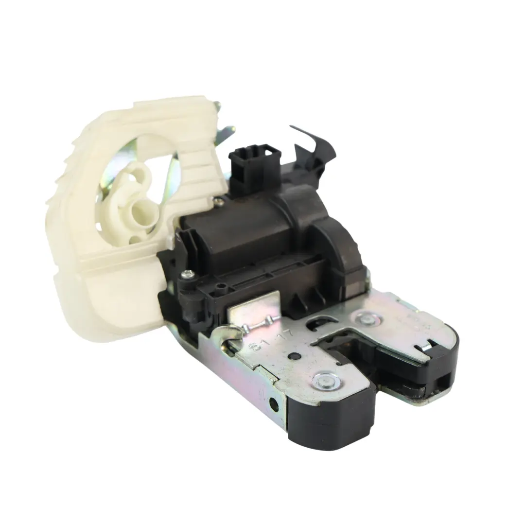 Berline Coffre Couvercle Hayon Serrure Loquet pour Volkswagen Passat B8 à propos du numéro de pièce 3G0827503C Volkswagen Passat B8 Berline Coffre Couvercle Hayon Serrure Loquet - SKU 3G0827503C - Numéro de pièce 3G0827503C