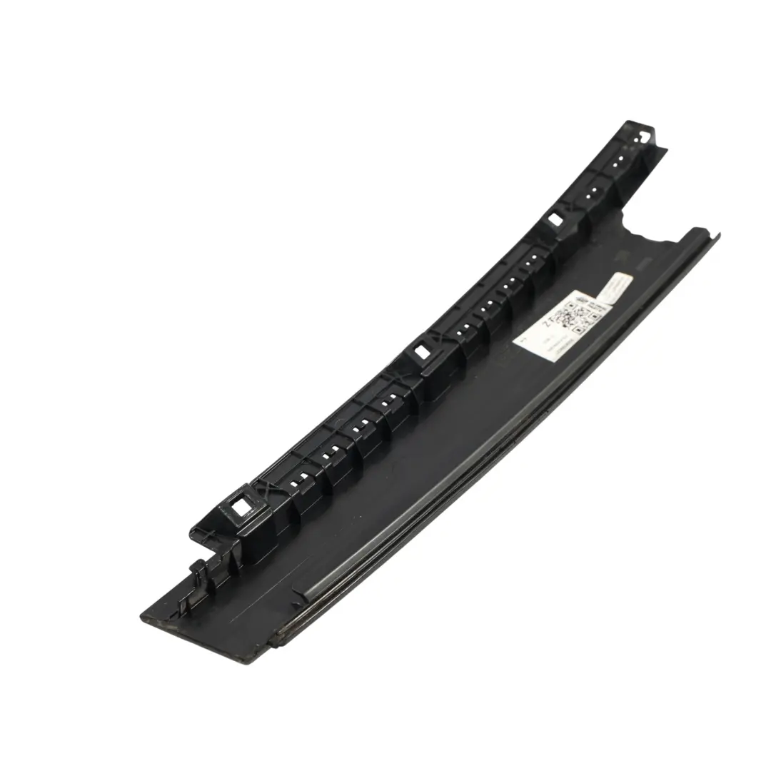 3G Moldura Marco Ventana Puerta Trasero Derecho para Volkswagen Passat B8 con número de pieza 3G0839902T Volkswagen Passat B8 3G Moldura Marco Ventana Puerta Trasero Derecho - SKU 3G0839902T - Número de pieza 3G0839902T