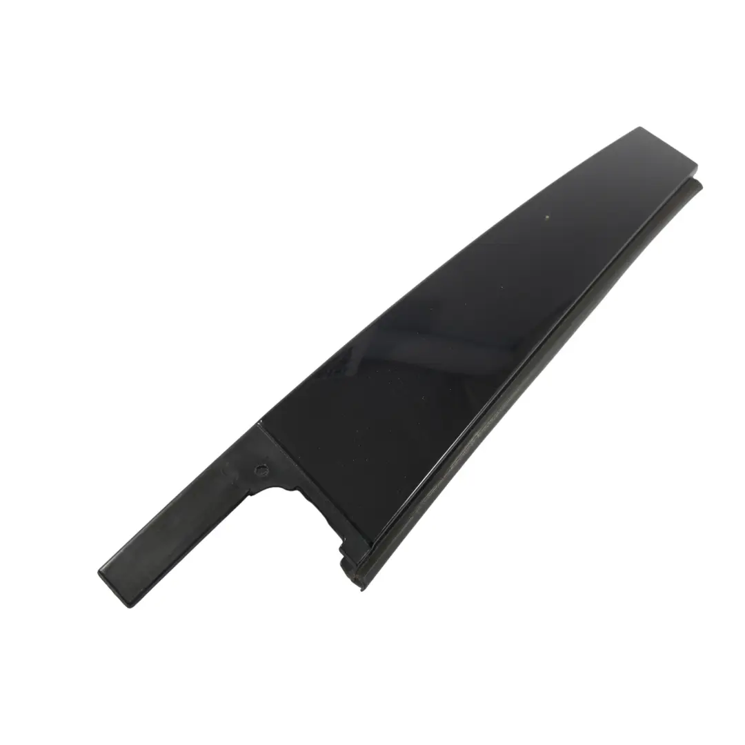 3G Moldura Marco Ventana Puerta Trasero Derecho para Volkswagen Passat B8 con número de pieza 3G0839902T Volkswagen Passat B8 3G Moldura Marco Ventana Puerta Trasero Derecho - SKU 3G0839902T - Número de pieza 3G0839902T