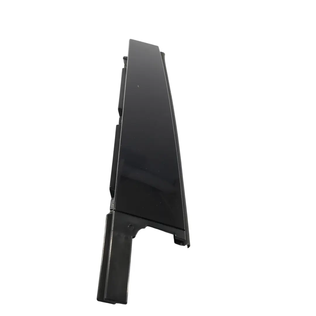 3G Moldura Marco Ventana Puerta Trasero Derecho para Volkswagen Passat B8 con número de pieza 3G0839902T Volkswagen Passat B8 3G Moldura Marco Ventana Puerta Trasero Derecho - SKU 3G0839902T - Número de pieza 3G0839902T