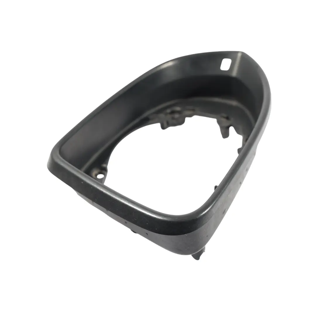 Volkswagen Passat B8 Ramka Obudowa Lusterka Lewa - SKU 3G0857601 - Numer Części 3G0857601