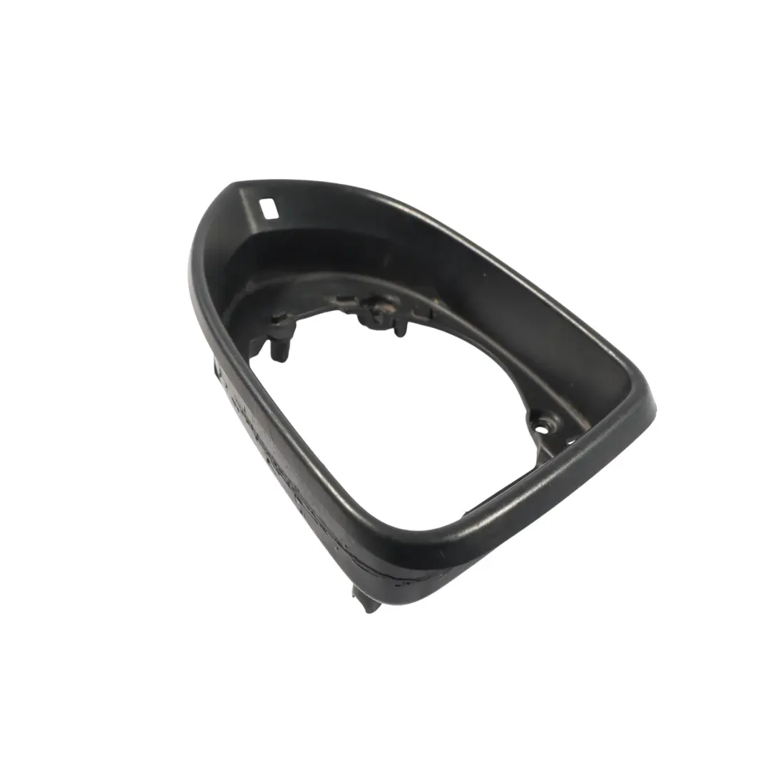 Cadre Rétroviseur Intérieur Droit pour Volkswagen Passat B8 à propos du numéro de pièce 3G0857602 Volkswagen Passat B8 Cadre Rétroviseur Intérieur Droit - SKU 3G0857602 - Numéro de pièce 3G0857602