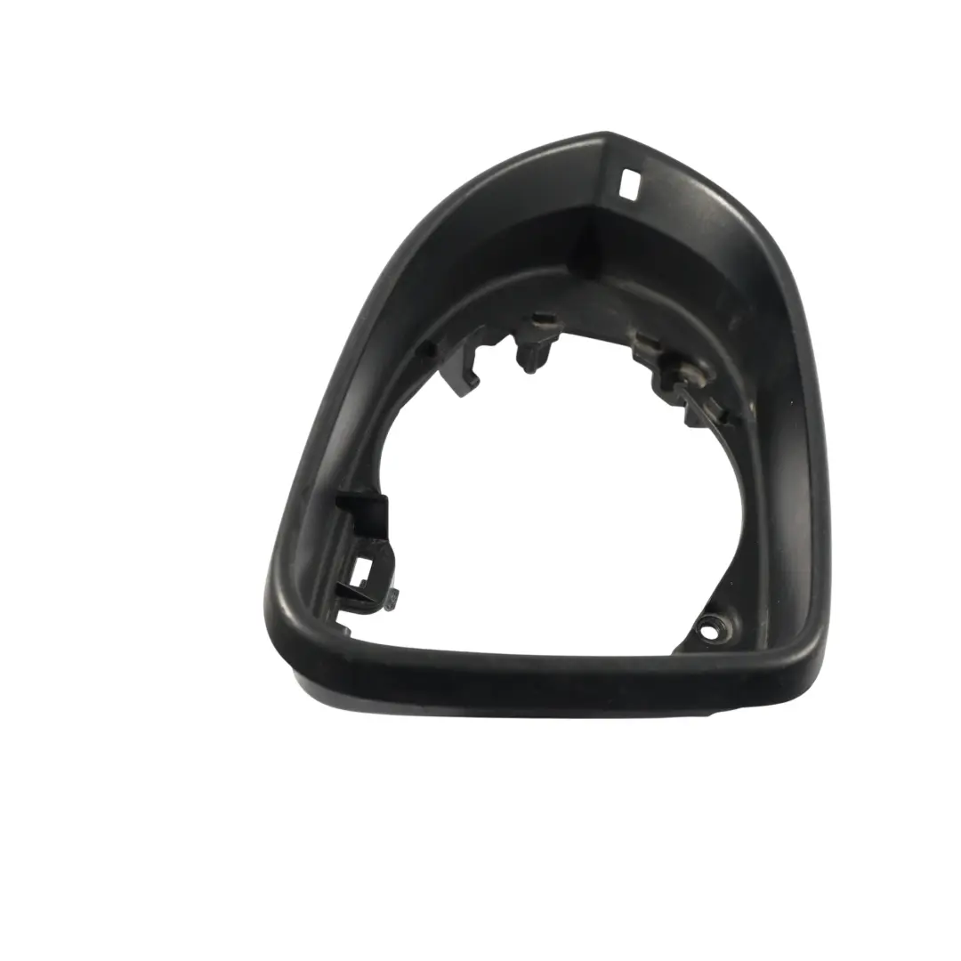 Cadre Rétroviseur Intérieur Droit pour Volkswagen Passat B8 à propos du numéro de pièce 3G0857602 Volkswagen Passat B8 Cadre Rétroviseur Intérieur Droit - SKU 3G0857602 - Numéro de pièce 3G0857602