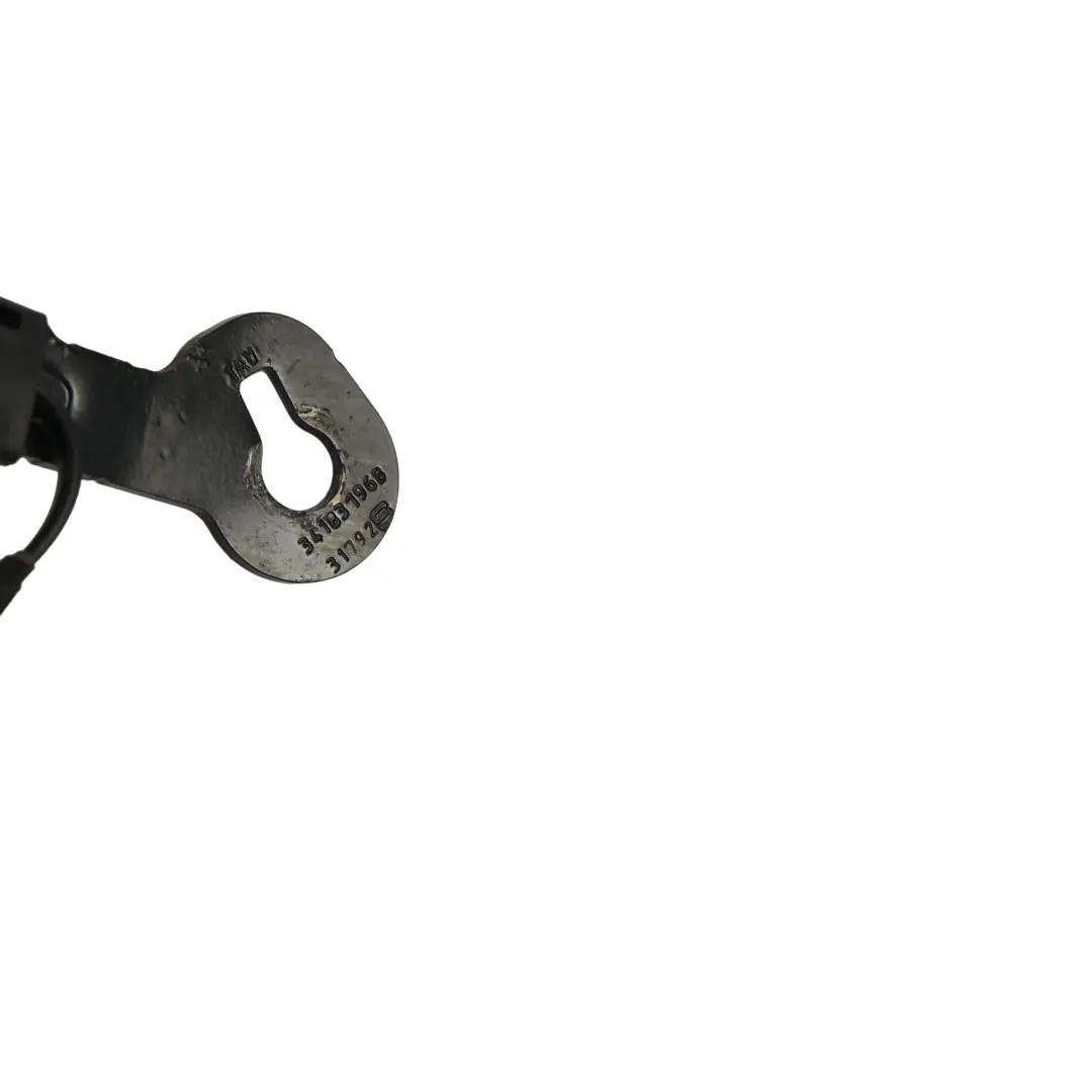 Zapinka Pasa Bezpieczeństwa Przód Prawo do Volkswagen Passat B8 o numerze 3G0857756H Volkswagen Passat B8 Zapinka Pasa Bezpieczeństwa Przód Prawo - SKU 3G0857756H - Numer Części 3G0857756H