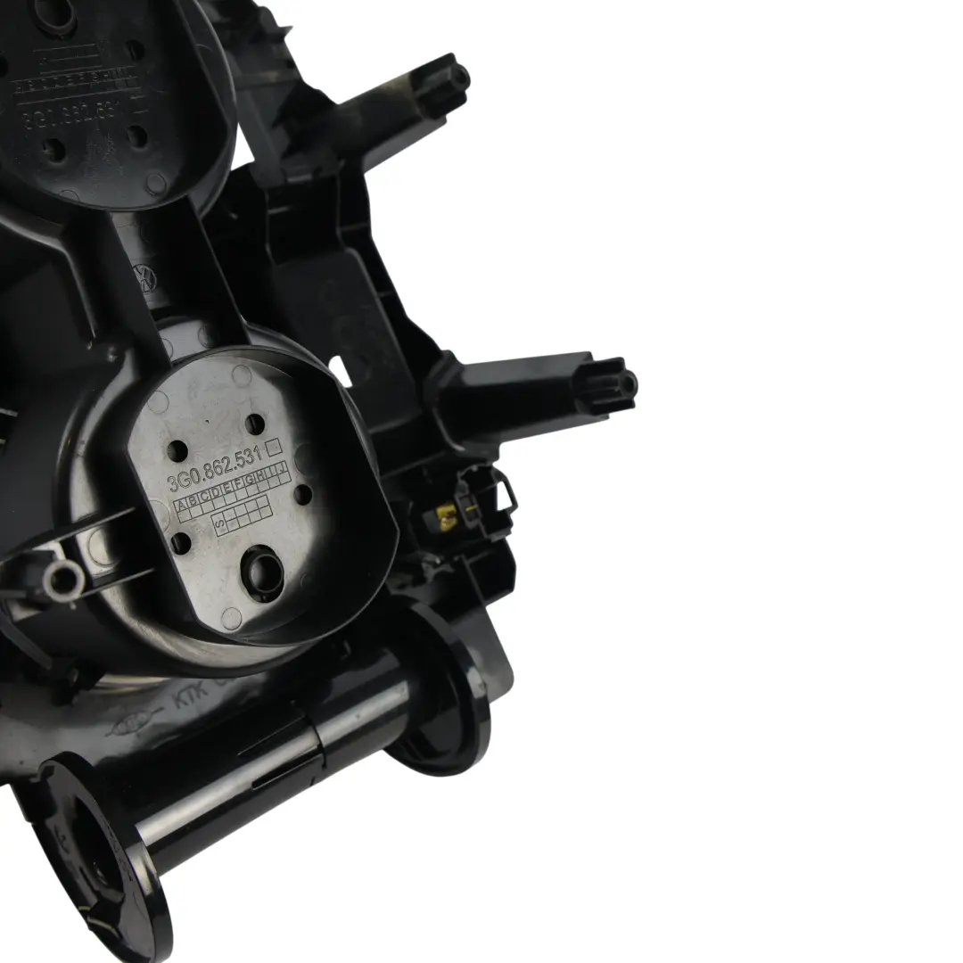 Volkswagen Passat B8 Bandeja Portavasos Consola Central 12V - SKU 3G0862531H - Número de pieza 3G0862531H