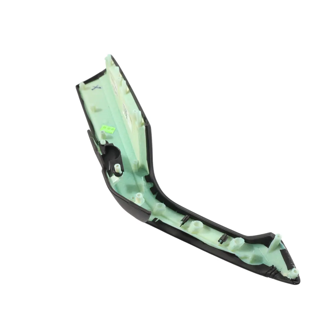 3G Panneau Accoudoir Porte Arrière Droite Noir pour Volkswagen Passat B8 à propos du numéro de pièce 3G0867364A Volkswagen Passat B8 3G Panneau Accoudoir Porte Arrière Droite Noir - SKU 3G0867364A - Numéro de pièce 3G0867364A