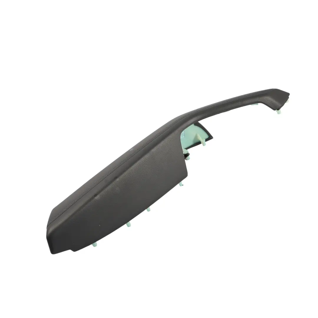 3G Panneau Accoudoir Porte Arrière Droite Noir pour Volkswagen Passat B8 à propos du numéro de pièce 3G0867364A Volkswagen Passat B8 3G Panneau Accoudoir Porte Arrière Droite Noir - SKU 3G0867364A - Numéro de pièce 3G0867364A