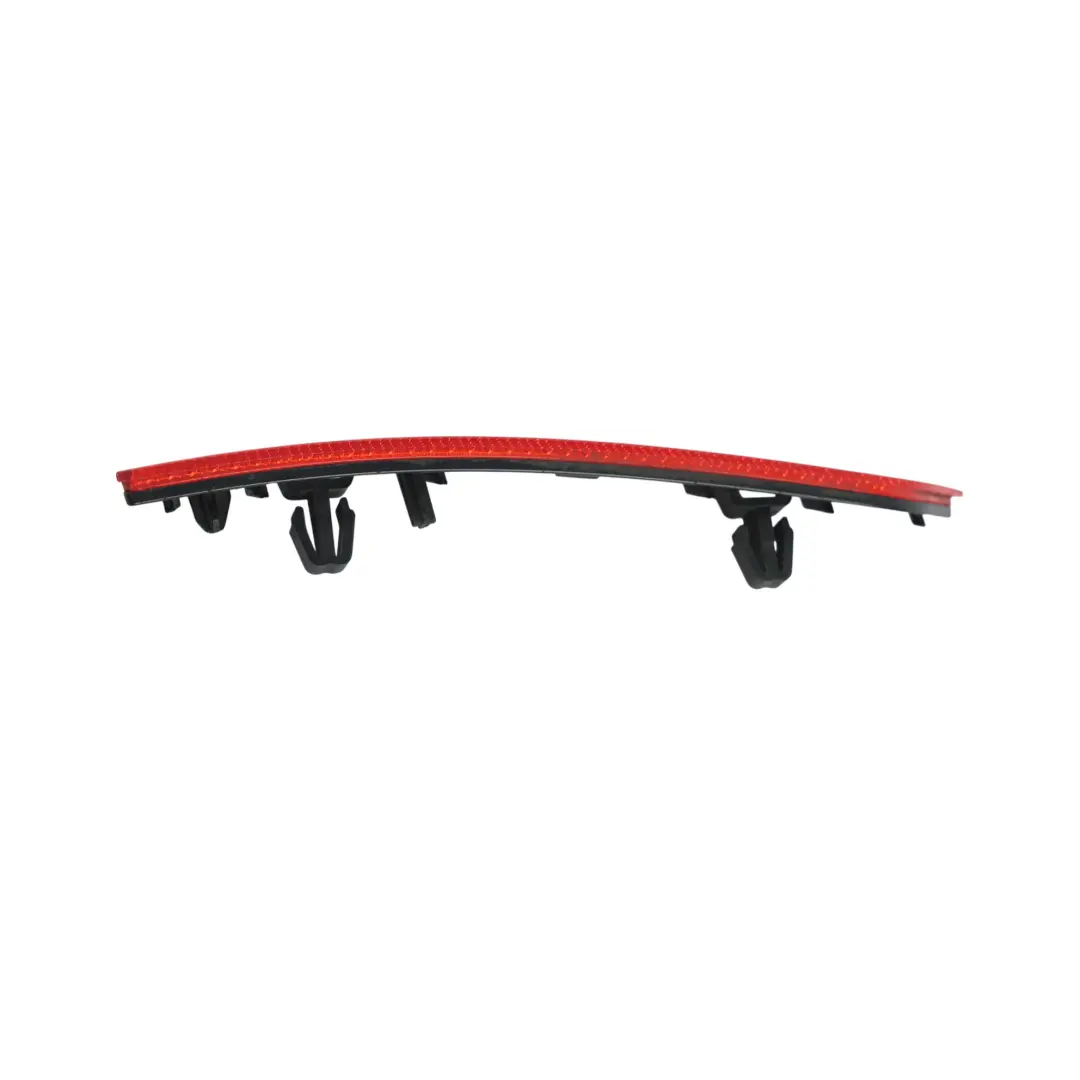 Reflektor Stoßstange Hinten Innen Links für Volkswagen Passat B8 mit Teilenummer 3G0945103A Volkswagen Passat B8 Reflektor Stoßstange Hinten Innen Links - SKU 3G0945103A - Teilenummer 3G0945103A