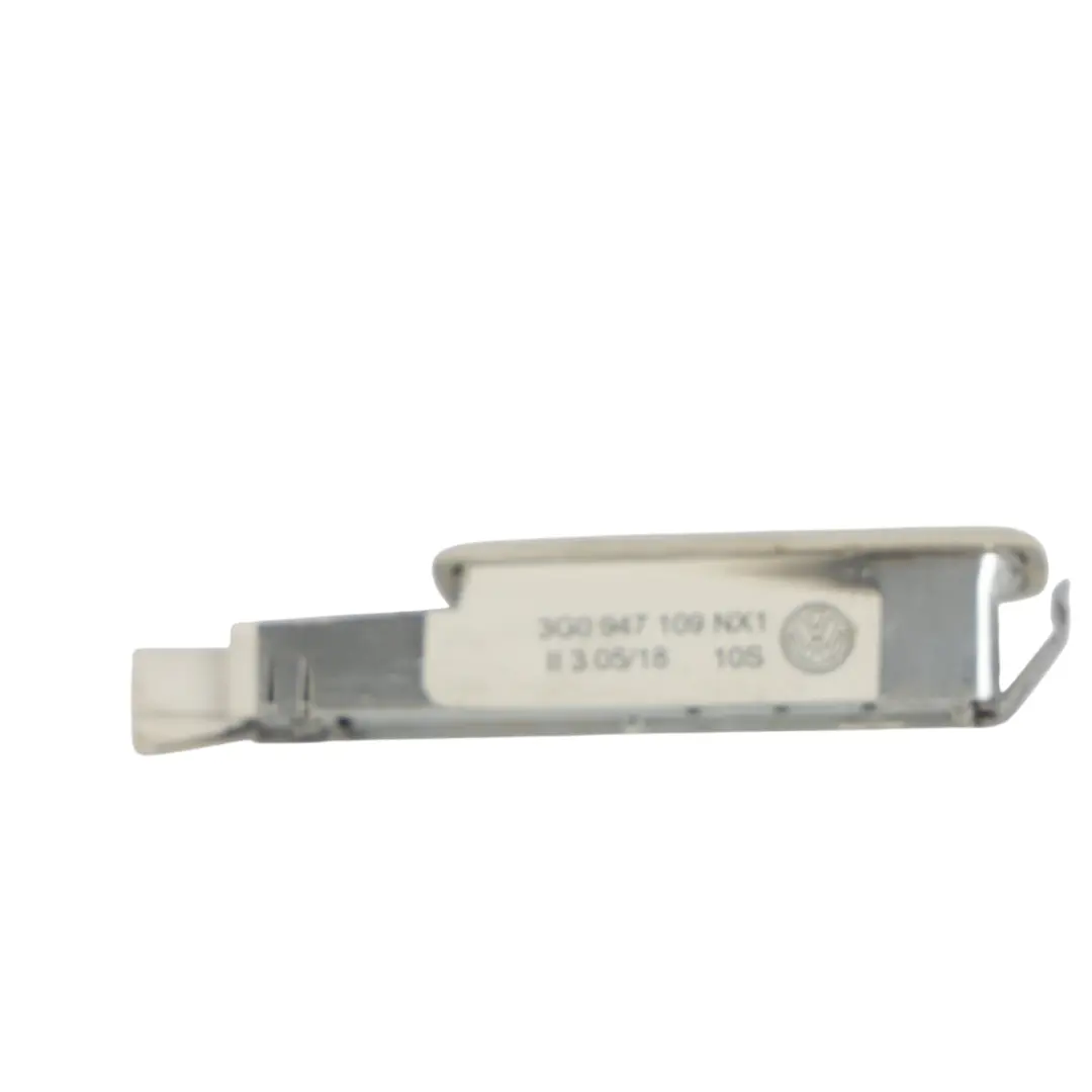 Sonnenblende Leselampe Innenbeleuchtung für Volkswagen Passat B8 mit Teilenummer 3G0947109 Volkswagen Passat B8 Sonnenblende Leselampe Innenbeleuchtung - SKU 3G0947109 - Teilenummer 3G0947109
