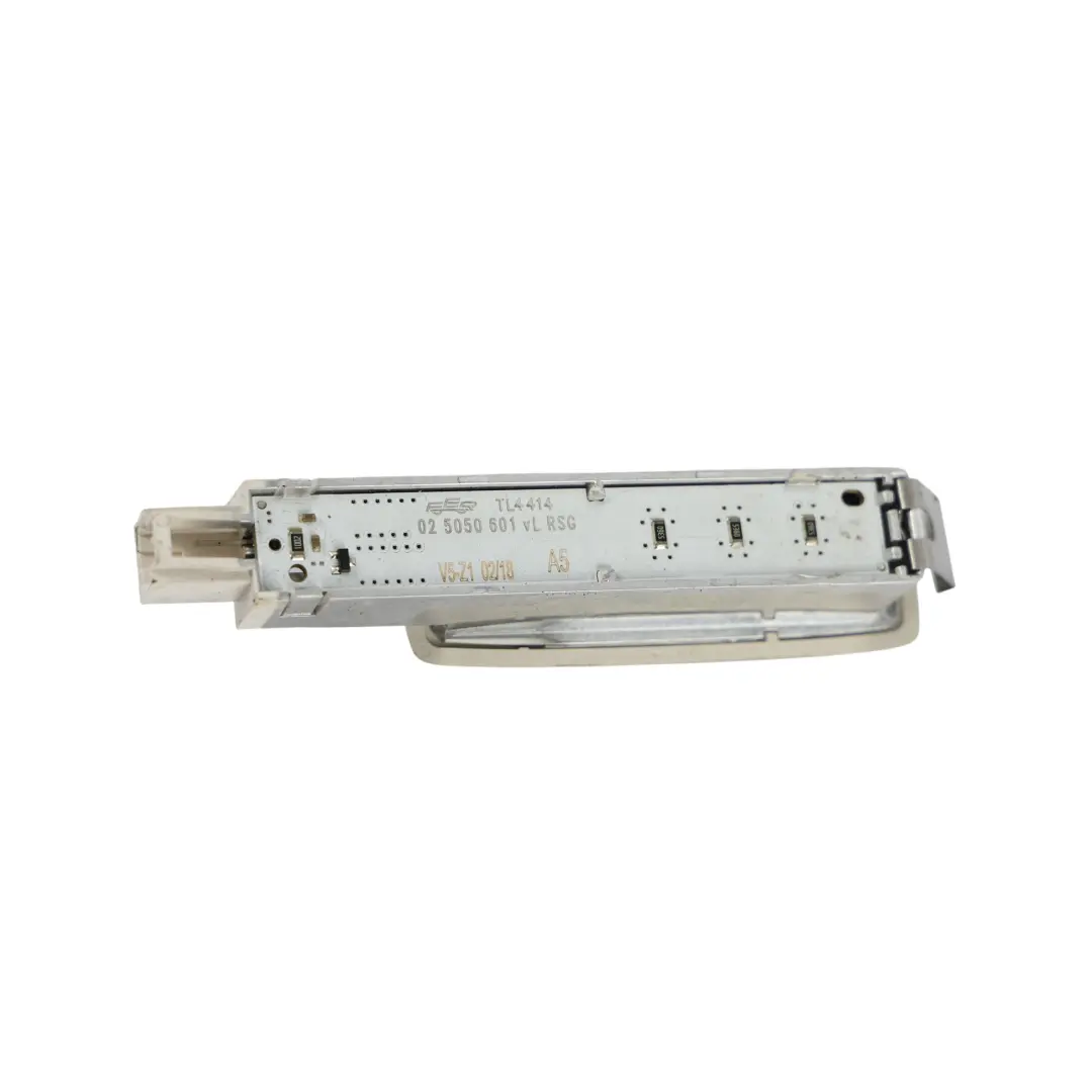 Sun Visor Courtesy Reading Light Interior Lamp to Volkswagen Passat B8 with Part number 3G0947109 Volkswagen Passat B8 Sun Visor Courtesy Reading Light Interior Lamp - SKU 3G0947109 - Part number 3G0947109