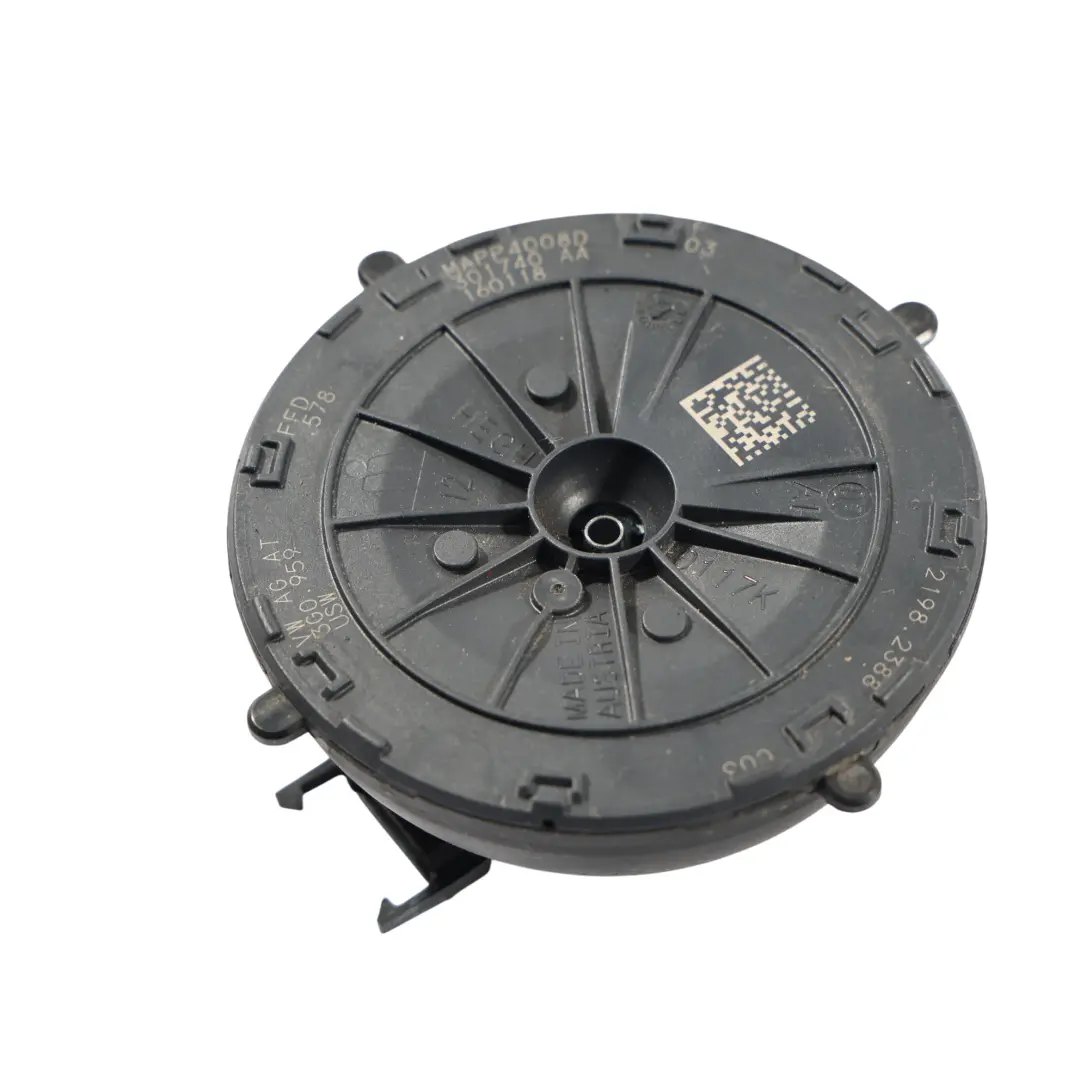 Spiegel Motor Verstellung Fahrerseite für Volkswagen Passat B8 mit Teilenummer 3G0959578 Volkswagen Passat B8 Spiegel Motor Verstellung Fahrerseite - SKU 3G0959578 - Teilenummer 3G0959578