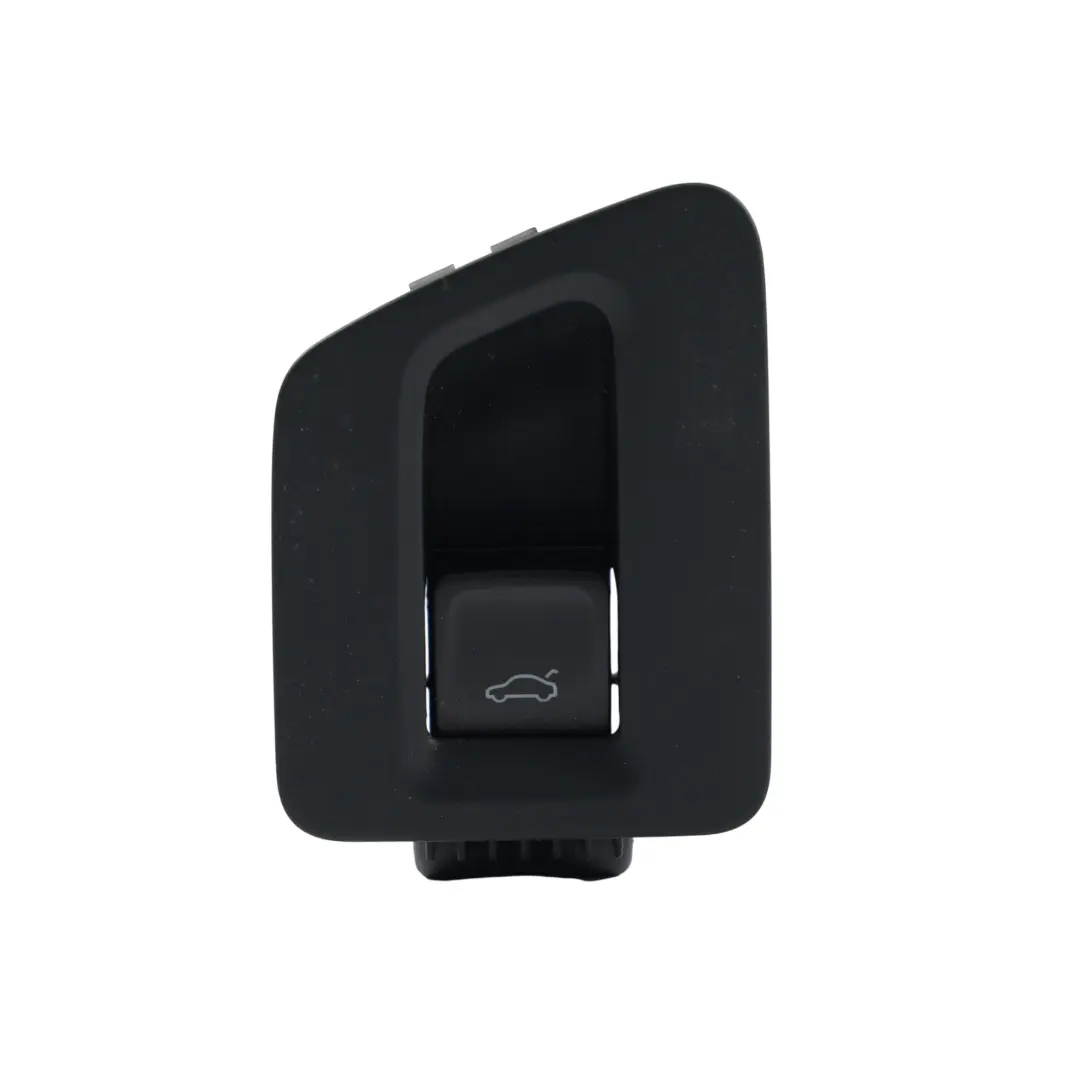 Przycisk Otwierania Klapy Bagażnika do Volkswagen Passat B8 o numerze 3G0959831 Volkswagen Passat B8 Przycisk Otwierania Klapy Bagażnika - SKU 3G0959831 - Numer Części 3G0959831